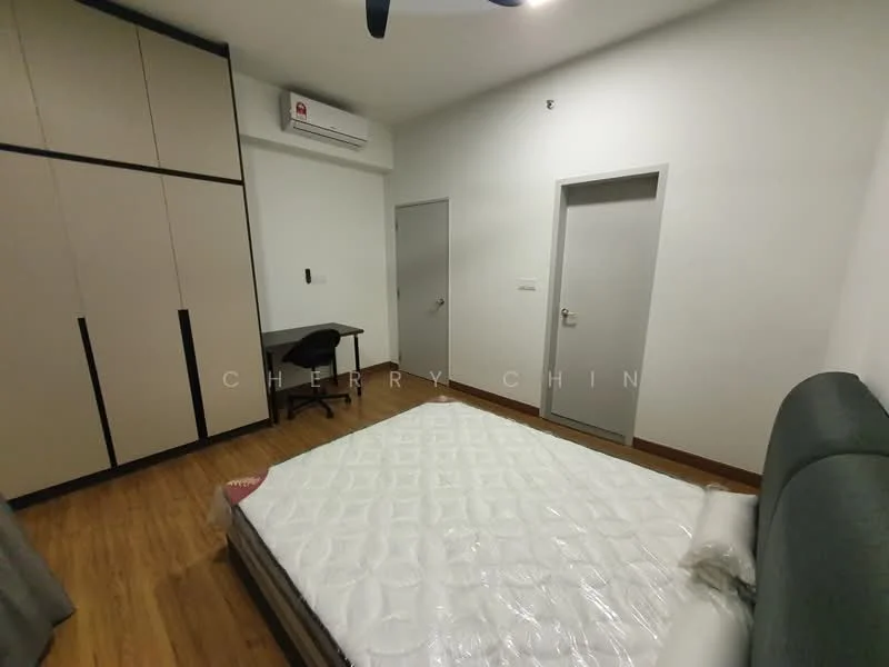 The Amber Residence @ TwentyFive.7, Telok Panglima Garang — view 2 of 5 in The Amber Residence @ TwentyFive.7 — for Rent