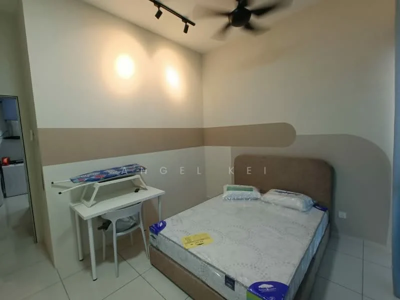 Bedroom features: queen-size bed, upholstered headboard, white bedding, study desk, chair, ceiling fan with light, wall-mounted lights, cream painted walls, grey accent wall, tile flooring; style: modern.