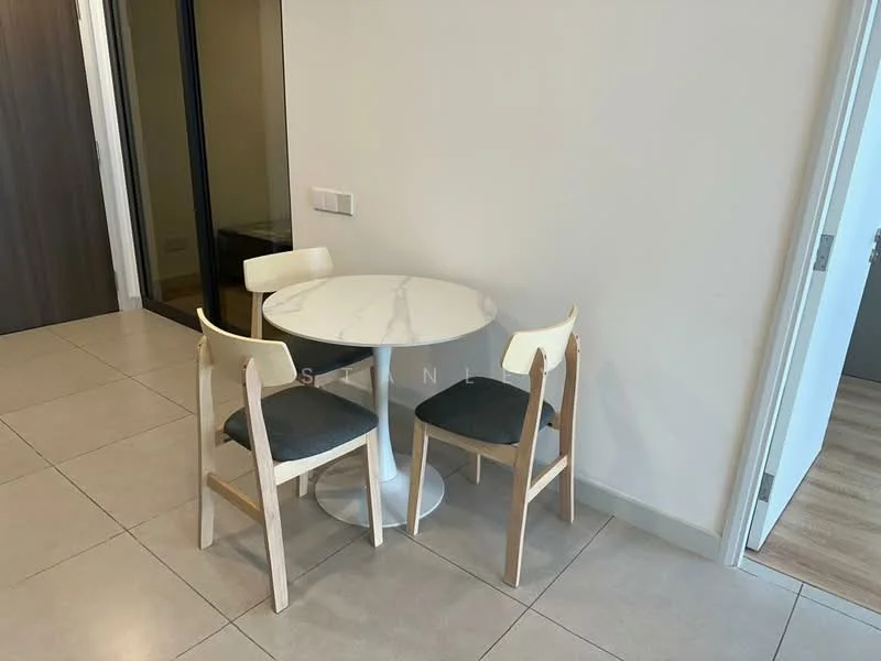 Dining features: round marble dining table, 3 white chairs with wooden legs, grey upholstered seat cushions, tile flooring, neutral painted walls, natural light from nearby window, minimalist decor; style: modern.