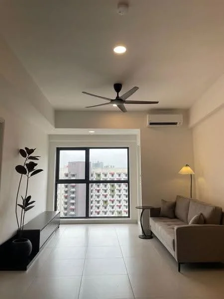 Living features: 3-seater fabric sofa in beige, coffee table, floor-to-ceiling windows, 1 wall-mounted split AC, 5-blade ceiling fan with light, light-colored wall, tile flooring, decorative plant in pot, lamp on side table, TV console, neutral color palette; style: modern; view: city.