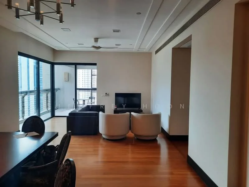Living features: wooden flooring, white painted walls, recessed downlights, 5-blade ceiling fan, floor-to-ceiling windows, sliding glass door, TV console, wall-mounted TV, 2-seater leather sofa, coffee table, dining table with chairs; style: modern; view: city.