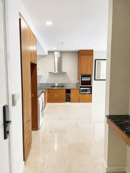 Kitchen features: light-coloured marble tile flooring, white walls, wood cabinetry in light brown, stainless-steel built-in oven, stainless-steel range hood, 4-burner gas hob, built-in microwave, double-bowl stainless-steel sink, chrome pull-down faucet, washer-dryer combo, grey stone countertop, recessed downlights, framed mirror, open shelving; style: modern.