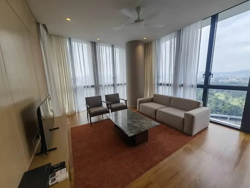 Living features: floor-to-ceiling windows, sheer curtains, 3-seater fabric sofa in light grey, 2 armchairs in dark fabric, coffee table with marble top, area rug in terracotta, wooden flooring, ceiling fan with light, TV console, wall-mounted TV; style: modern; view: city.