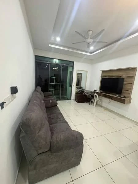 Living features: grey fabric 3-seater sofa, wall-mounted TV, wooden TV console, white painted walls, recessed downlights, tray ceiling, sliding glass door, floor-to-ceiling windows, ceramic tile flooring, ceiling fan; style: modern.