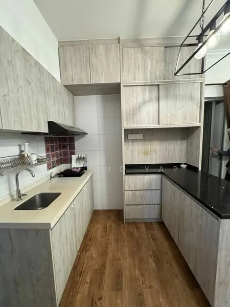 Kitchen features: laminate cabinetry in light wood finish, black countertop, single-bowl stainless-steel sink, chrome pull-down faucet, built-in stove with hood, white tiled backsplash, open shelving, wood-look vinyl flooring, recessed downlights; style: modern.