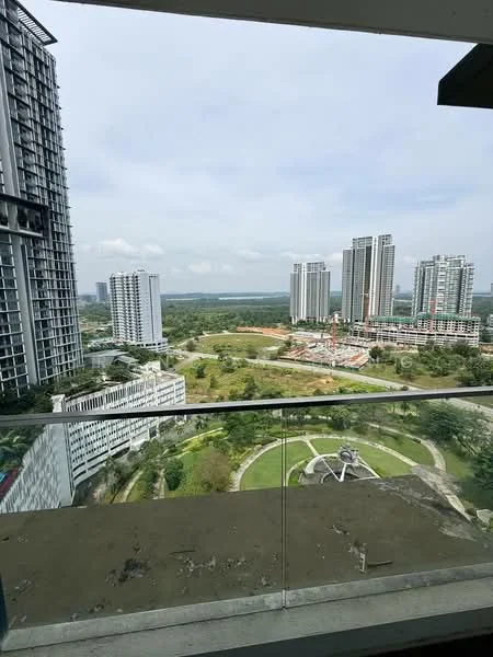 Room view: city.
