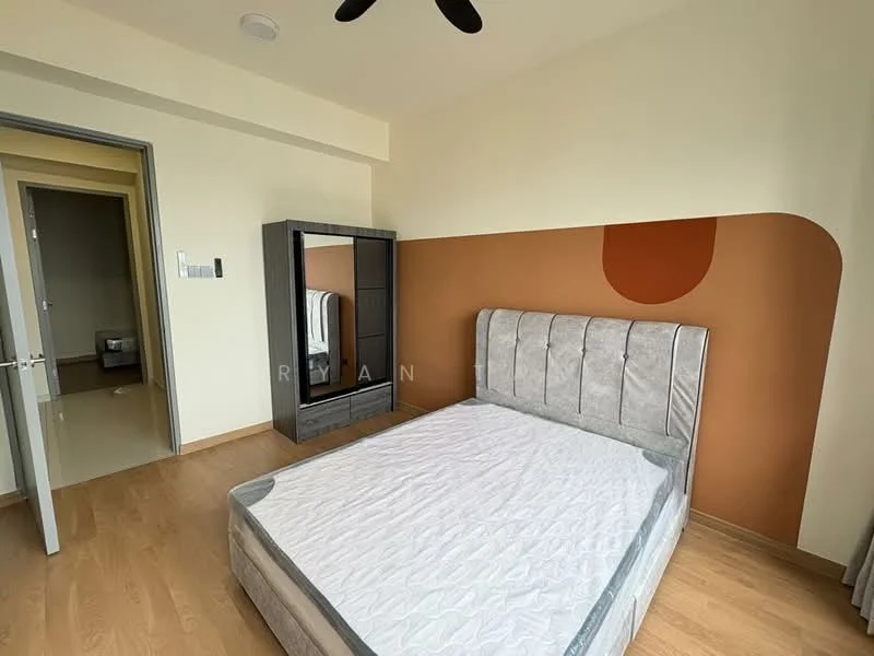 Bedroom features: queen-size bed, upholstered headboard, wooden flooring, painted walls in cream and brown, ceiling fan, built-in wardrobe with mirrored doors, window with natural light, neutral color scheme; style: modern.