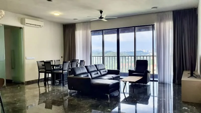 Living features: black leather sofa, 3-seater sofa, coffee table, wall-mounted TV, dining table with 6 chairs, marble flooring, floor-to-ceiling windows, sheer curtains, ceiling fan, recessed downlights; style: modern; view: city.