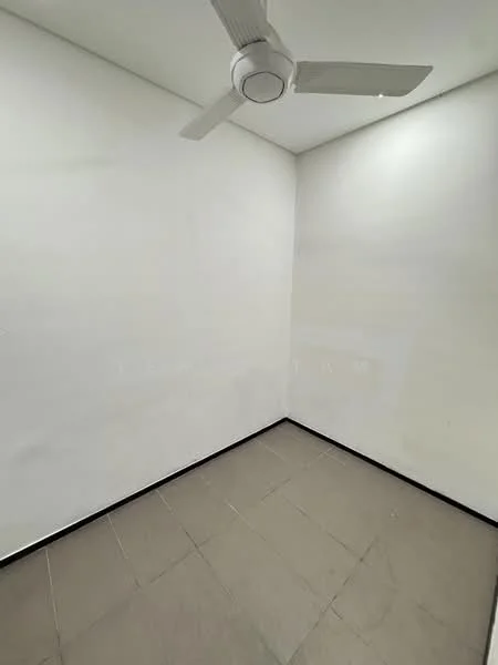 Room features: white painted walls, tile flooring, ceiling fan.