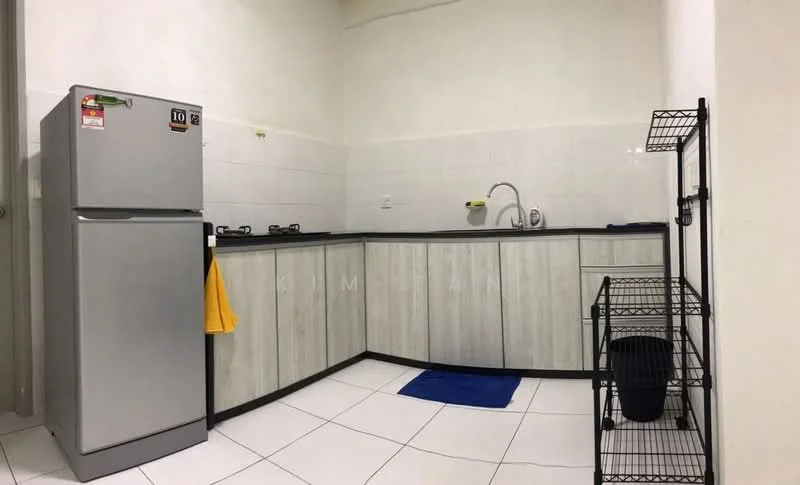 Kitchen features: stainless-steel fridge, grey laminate cabinetry, black countertop, white tiled backsplash, double-bowl stainless-steel sink, chrome pull-down faucet, 4-burner gas hob, white tiled flooring, open shelving unit, blue kitchen mat; style: modern.