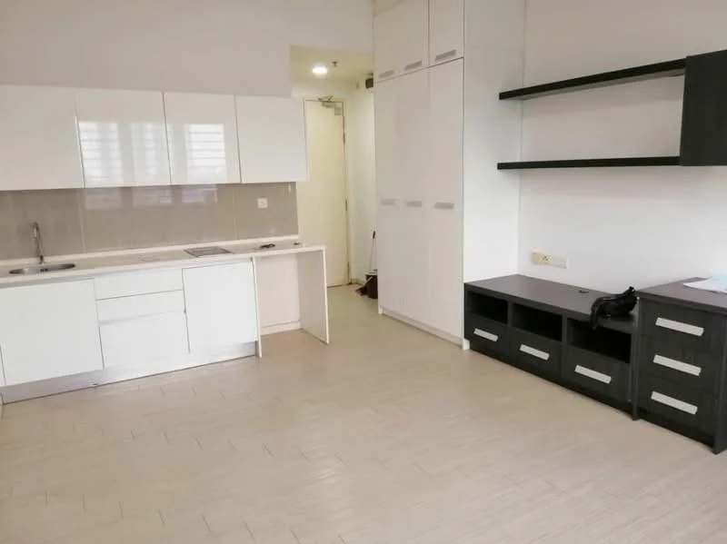 Kitchen features: white cabinetry, laminate countertop, single-bowl stainless-steel sink, chrome pull-down faucet, built-in oven, freestanding range oven, wall-mounted shelving, TV console, light-colored tile flooring, recessed lighting; style: modern.