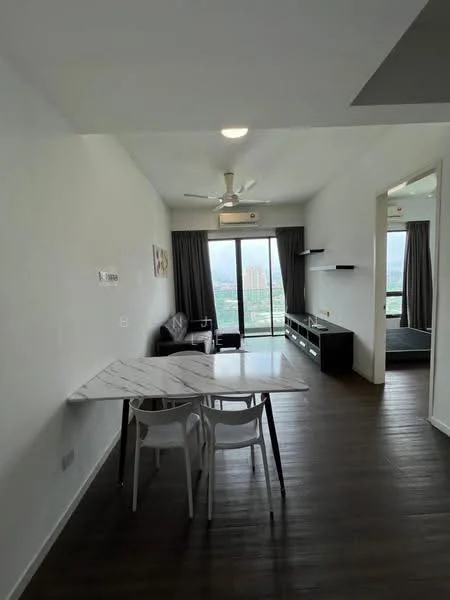 Living features: wooden flooring, white painted walls, 5-blade ceiling fan with light, floor-to-ceiling windows, curtains, TV console, wall-mounted TV, dining table with marble top, 4 white dining chairs, open layout, decorative artwork, view of city skyline; style: modern; view: city.