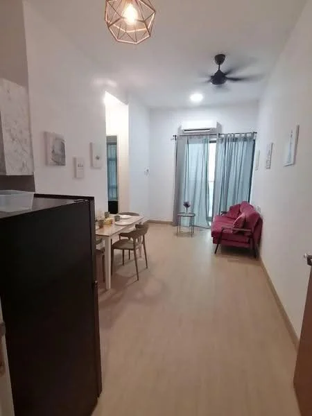 Living features: light wood laminate flooring, white painted walls, 5-blade ceiling fan, recessed downlights, sofa in red fabric, dining table with chairs, floor-to-ceiling windows with sheer curtains, air conditioning unit, decorative wall art; style: modern.