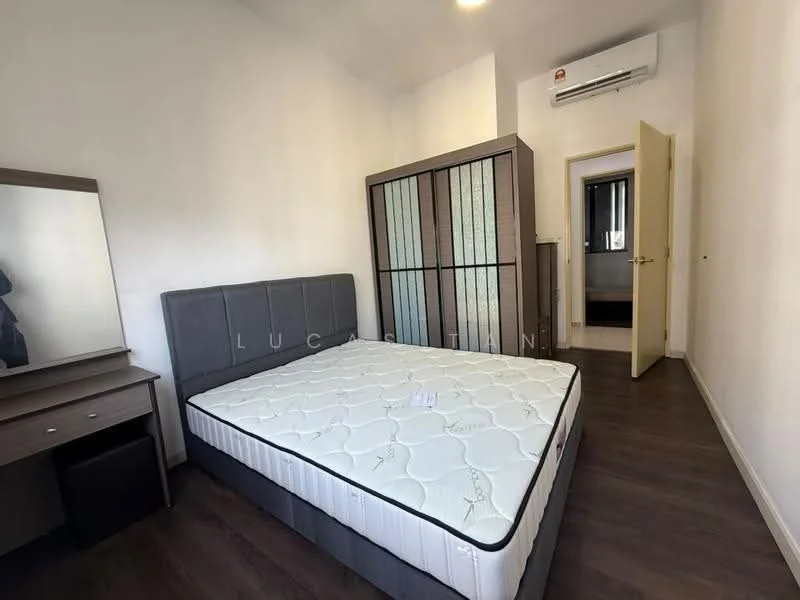 Bedroom features: queen-size bed, upholstered headboard, built-in wardrobe with mirrored doors, wooden flooring, desk with mirror, air conditioning unit, white painted walls, single bedside table; style: modern.