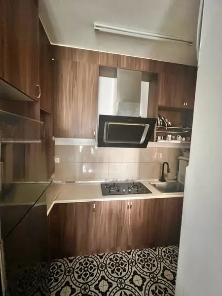 Kitchen features: brown wooden cabinetry, stainless-steel built-in oven, stainless-steel range hood, 4-burner gas hob, grey countertop, white tiled backsplash, black sink, black faucet, decorative patterned floor tiles, open shelving, microwave, refrigerator; style: modern.