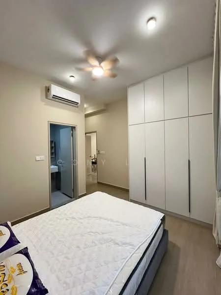 Bedroom features: queen-size bed, upholstered headboard, built-in wardrobe with sliding doors, wooden flooring, 5-blade ceiling fan with light, wall-mounted split AC, neutral painted walls, recessed downlights; style: modern. Bathroom features: single-sink vanity with white cabinet, chrome basin mixer, framed mirror, one-piece toilet, shower with glass enclosure, tile cladding, neutral color scheme; style: modern.