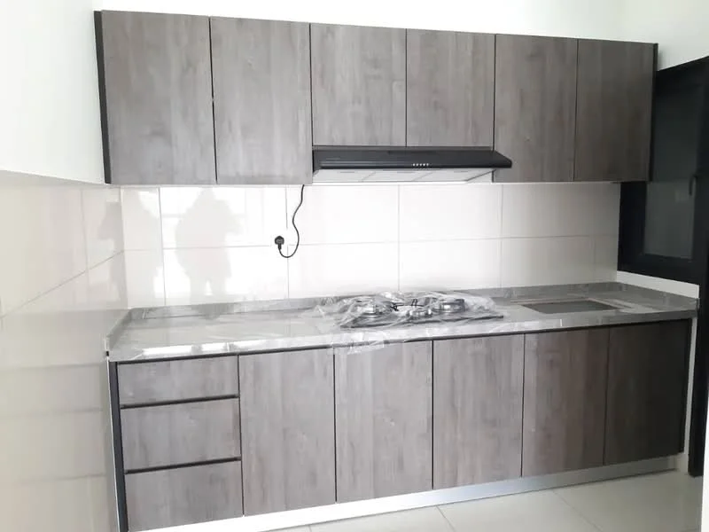 Kitchen features: grey laminate cabinetry, stainless-steel range hood, 4-burner gas hob, grey quartz countertop, white tiled backsplash, white ceramic tile flooring, under-cabinet lighting, single-bowl stainless-steel sink; style: modern.