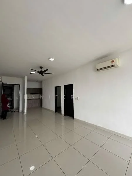 Room features: white painted walls, polished ceramic tile flooring, 5-blade ceiling fan, 1 wall-mounted split AC, recessed downlights, two black doors, open layout, large windows; style: modern.
