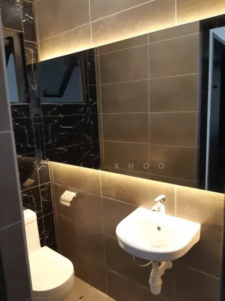 Bathroom features: one-piece toilet, wall-mounted sink, black marble accent wall, grey tiled walls, backlit mirror, modern faucet, toilet paper holder, floor tiles, recessed lighting; style: modern.
