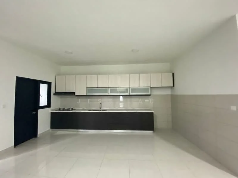 Kitchen features: white upper cabinets, dark wood lower cabinets, stainless-steel sink, chrome pull-down faucet, built-in gas hob, built-in oven, white tiled backsplash, light-colored wall tiles, polished ceramic tile flooring, recessed downlights, single window, open layout; style: modern.