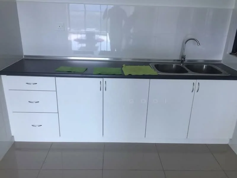 Kitchen features: white cabinetry with flat-panel doors, black countertop, double-bowl stainless-steel sink, chrome pull-down faucet, 4 cabinet drawers, 2 cabinet doors, green dish towels on countertop, glossy tile flooring; style: modern.