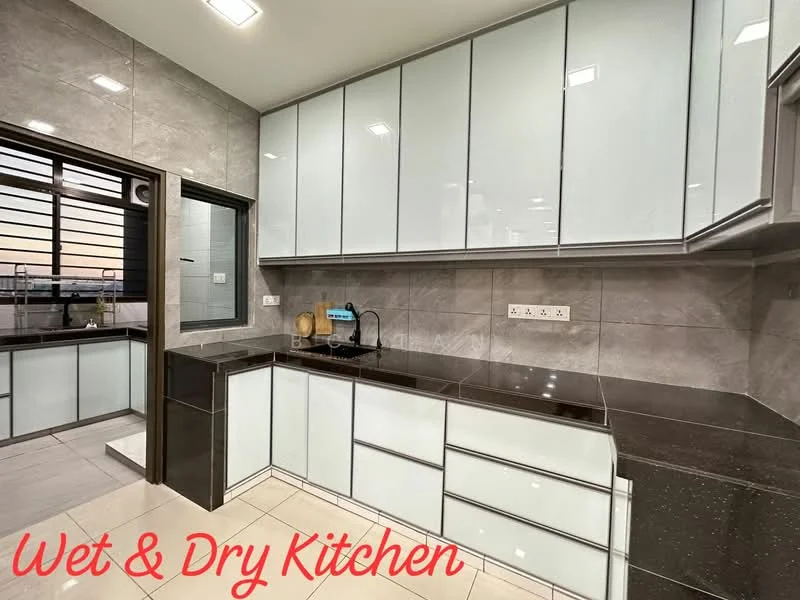 Kitchen features: white glossy cabinetry, black granite countertop, double-bowl stainless-steel sink, chrome pull-down faucet, built-in oven, freestanding range oven, ceramic tile flooring, recessed downlights, wall-mounted cabinets, window with horizontal slats, splashback with grey tiles; style: modern.