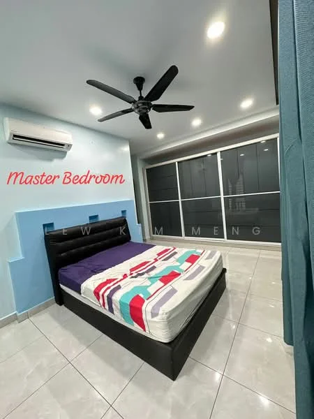 Bedroom features: king-size bed with black leather headboard, white bedding with colorful pattern, 2-panel sliding wardrobe with mirrored doors, wall-mounted split AC unit, 5-blade ceiling fan, recessed LED downlights, light blue painted walls, glossy white tile flooring, curtains in dark color; style: modern.