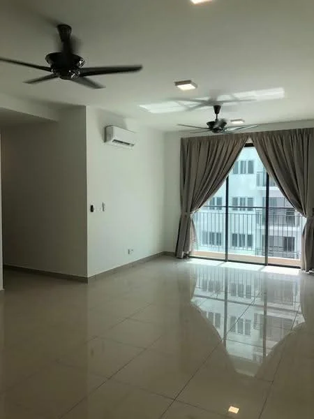 Living features: white painted walls, glossy ceramic tile flooring, 2 ceiling fans, 1 wall-mounted split AC, floor-to-ceiling windows, sliding glass door, sheer curtains, natural light from windows; style: modern.