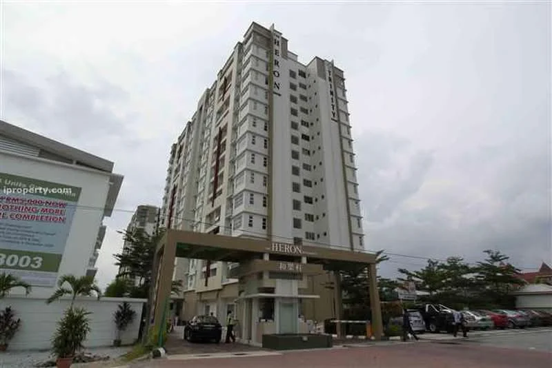 Exterior type: high-rise condominium; features: white painted facade, glass curtain wall, projecting balconies, approximately 10-storey high-rise, manicured lawn, covered parking, double-volume main lobby, security guard house at entrance; style: modern.