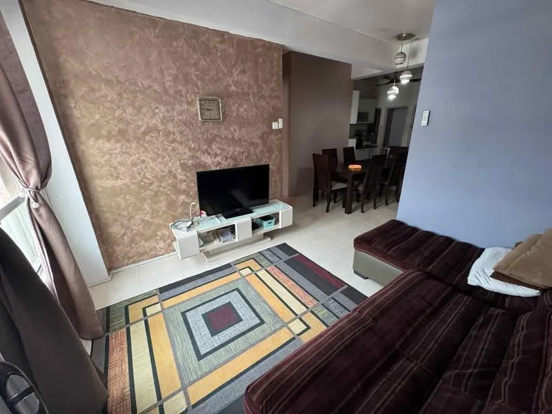 Living features: brown accent wall with texture, light grey painted walls, floor-to-ceiling windows with sheer curtains, 3-seater fabric sofa in maroon, coffee table, TV console, wall-mounted TV, area rug with geometric pattern, ceiling fan with light, tile flooring; style: modern.