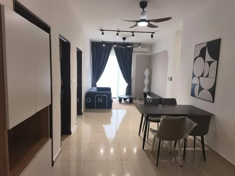 Living features: 3-blade ceiling fan with light, floor-to-ceiling windows, grey fabric sofa, dining table with 4 chairs, wall-mounted air conditioning unit, decorative white sculpture, light-colored walls, glossy tile flooring, curtains, abstract wall art; style: modern.