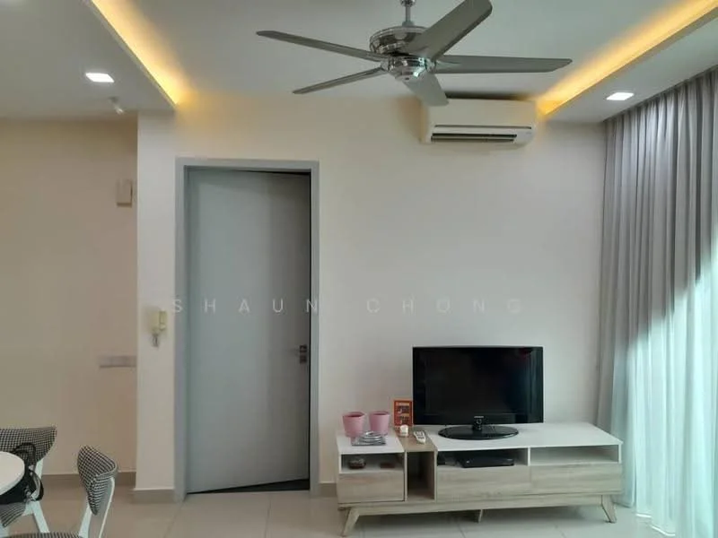 Living features: 5-blade ceiling fan with light, recessed LED downlights, wall-mounted TV, TV console, light-colored wall, floor-to-ceiling windows with sheer curtains, air conditioning unit, tile flooring, decorative wall with indirect lighting; style: modern.