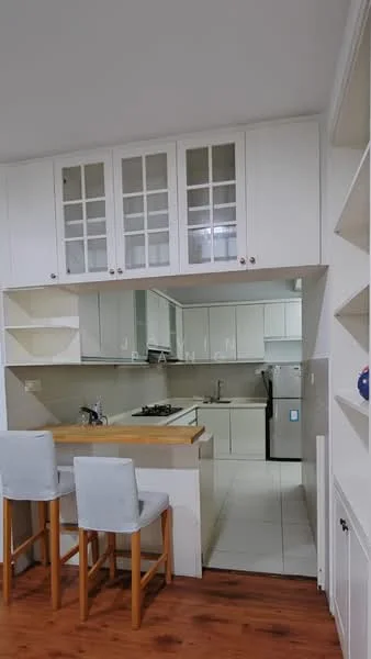 Kitchen features: white shaker cabinets, glass-front upper cabinets, stainless-steel fridge, built-in oven, 4-burner gas hob, single-bowl stainless-steel sink, chrome pull-down faucet, laminate countertop, tile flooring, open shelving, bar seating with 2 stools, neutral wall colour; style: modern.