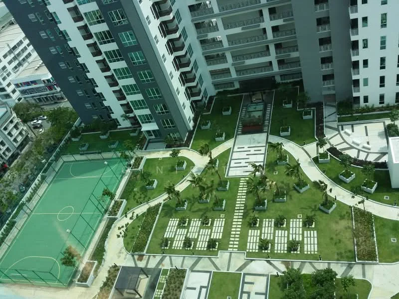 Exterior type: high-rise condominium; features: landscape garden, manicured lawn, paved walkways, outdoor seating areas, children's playground, basketball court, greenery with palm trees, sports field, recreational pathways; style: modern.