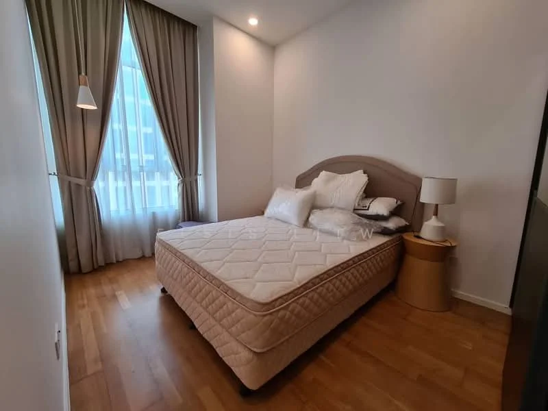 Bedroom features: queen-size bed, upholstered headboard, bedside lamp, wooden bedside table, floor-to-ceiling windows, sheer curtains, wooden flooring, decorative wall, neutral wall colour; style: modern; view: city.