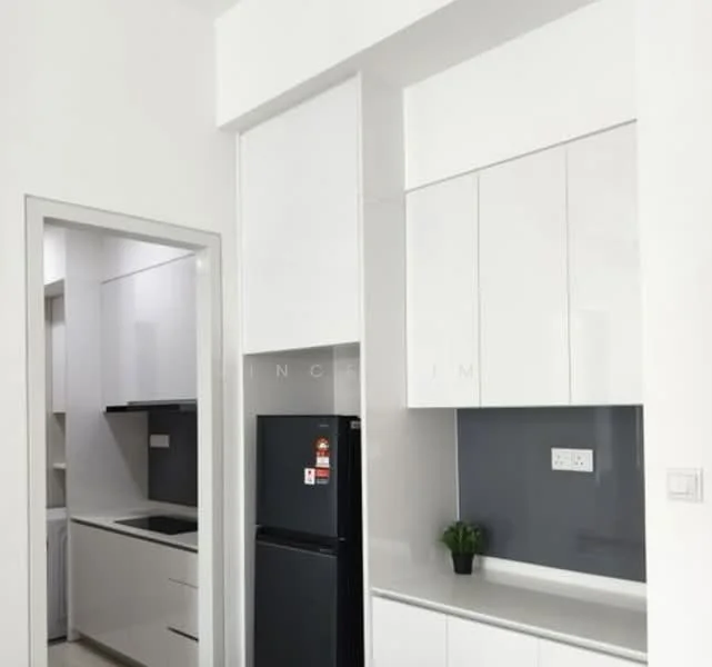 Kitchen features: white glossy cabinetry, black refrigerator, black countertop, grey backsplash, built-in oven, induction cooktop, single-bowl stainless-steel sink, chrome pull-down faucet, under-cabinet lighting, open shelving, potted plant on countertop; style: modern.