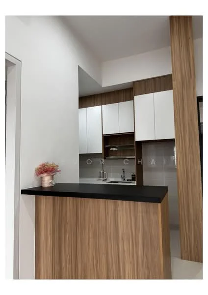 Kitchen features: black countertop, wood cabinetry, white upper cabinets, stainless-steel sink, chrome faucet, open shelving, tile backsplash, recessed lighting, modern design, smooth flooring; style: modern.