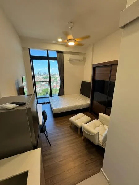 Bedroom features: floor-to-ceiling windows, city view, queen-size bed, upholstered headboard, 2-seater armchairs, ceiling fan, wall-mounted air conditioning unit, wooden flooring, built-in wardrobe, light curtains; style: modern; view: city.