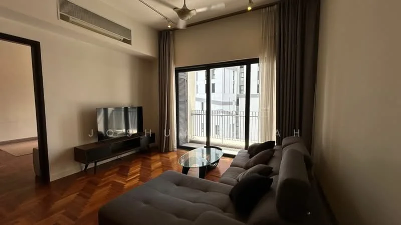 Living features: L-shape sectional sofa in grey, glass coffee table, wall-mounted TV, TV console, wooden flooring, floor-to-ceiling windows, sheer curtains, 5-blade ceiling fan with light, recessed downlights; style: modern.