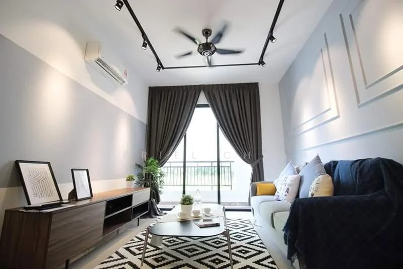 Living features: 3-seater fabric sofa in white, black and white geometric area rug, wooden TV console, wall-mounted TV, 5-blade ceiling fan with light, floor-to-ceiling sliding glass door, blackout curtains, decorative wall paneling, air conditioning unit, coffee table; style: modern; view: garden.