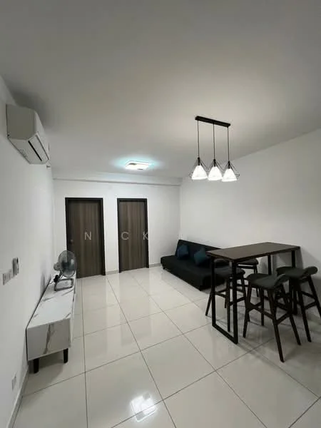 Living features: white painted walls, glossy white tile flooring, 5-blade ceiling fan with light, recessed downlights, sofa in black fabric, wooden dining table, 4 high-back bar stools, console table with marble finish, two wooden doors, air conditioning unit on wall; style: modern.