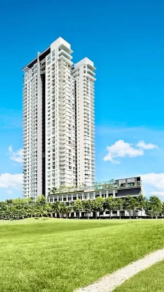 Exterior type: high-rise condominium; features: glass curtain wall, white painted facade, recessed balconies, approximately 30-storey high-rise, manicured lawn, surrounded by greenery; style: modern.