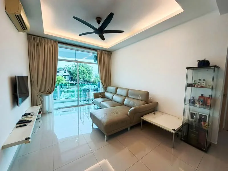 Living features: 3-seater leather sofa in light beige, floor-to-ceiling windows, sliding glass door, white painted walls, glossy tile flooring, ceiling fan with light, wall-mounted TV, TV console, glass display cabinet, sheer curtains, decorative items on shelves, coffee table; style: modern; view: garden.