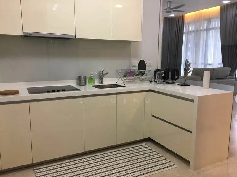 Kitchen features: white glossy cabinetry, marble countertop, built-in induction cooktop, stainless-steel range hood, single-bowl stainless-steel sink, chrome pull-down faucet, dishwasher, kitchen utensils on countertop, decorative plant, grey patterned rug, recessed downlights, ceiling fan; style: modern.