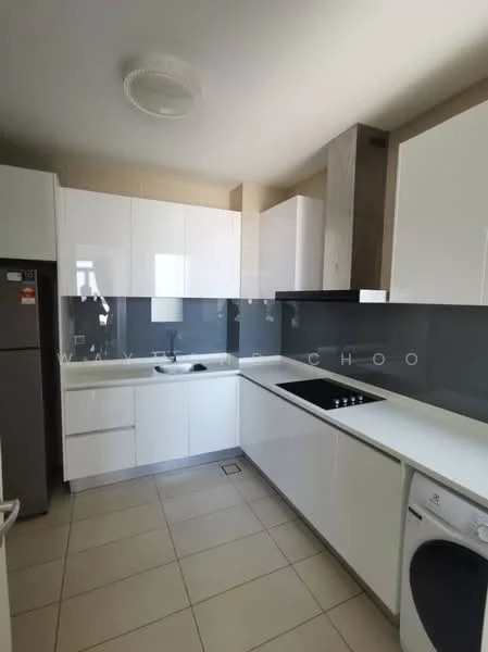 Kitchen features: white flat-panel cabinets, black countertop, stainless-steel fridge, built-in oven, ceramic cooktop, single-bowl stainless-steel sink, chrome pull-down faucet, white tiled backsplash, washing machine, recessed ceiling lights, neutral tiled flooring; style: modern.