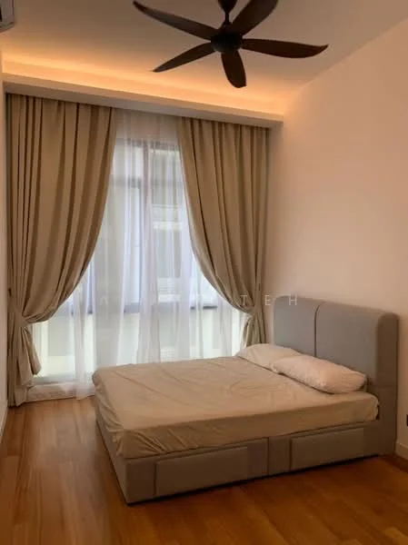 Bedroom features: queen-size bed, upholstered headboard, floor-to-ceiling windows, sheer curtains, beige curtains, wooden flooring, 5-blade ceiling fan, recessed lighting, light-colored walls; style: modern.