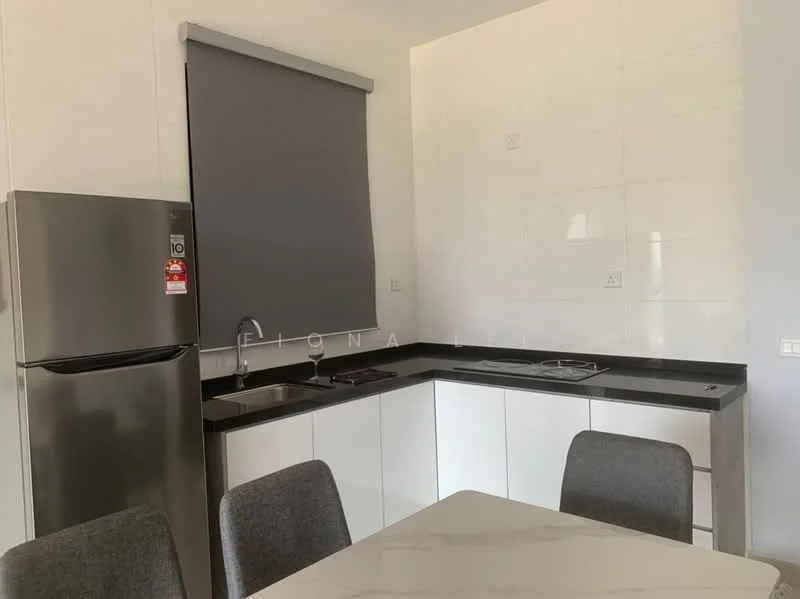 Kitchen features: stainless-steel fridge, black granite countertop, white cabinetry, built-in gas hob, single-bowl stainless-steel sink, grey roller blinds, white tiled walls, grey dining table, grey upholstered chairs; style: modern.