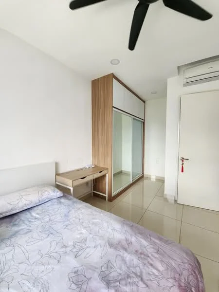 Bedroom features: queen-size bed with floral bedding, built-in wardrobe with sliding mirror doors, wooden bedside table, white painted walls, glossy tile flooring, ceiling fan, wall-mounted air conditioning unit, recessed ceiling lights; style: modern.