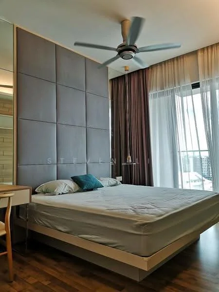 Bedroom features: queen-size bed, upholstered headboard, 2 decorative pillows, wooden flooring, 5-blade ceiling fan, floor-to-ceiling windows, sheer curtains, dark curtains, built-in wardrobe with mirror; style: modern; view: city.
