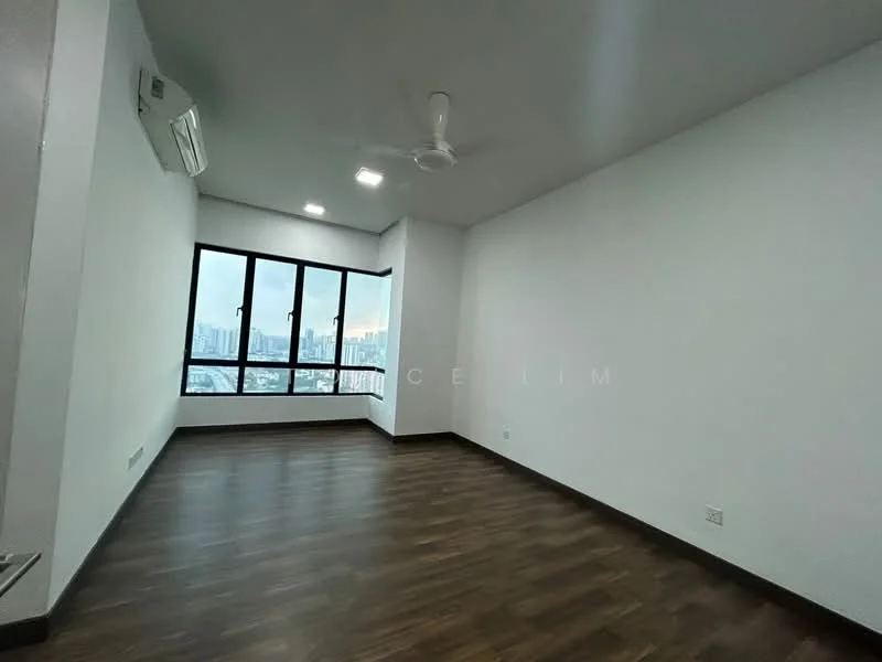 Room features: white painted walls, wooden flooring, 5-blade ceiling fan, wall-mounted split AC, floor-to-ceiling windows, city view, recessed downlights; style: modern; view: city.